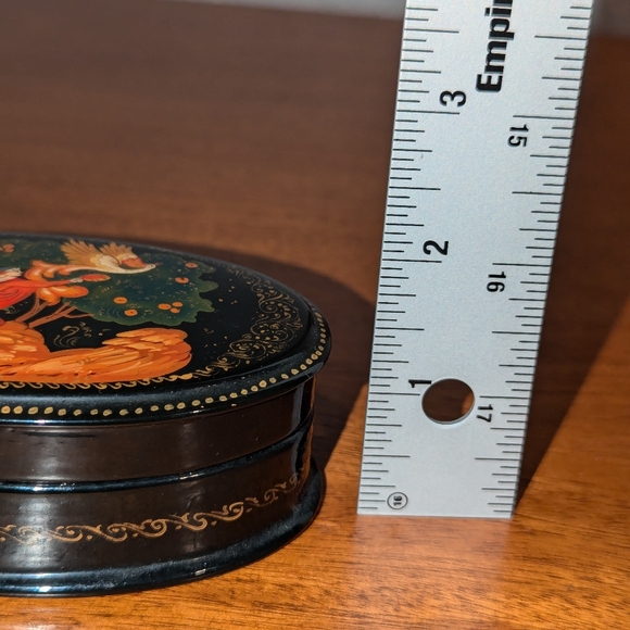 Palekh Russian  Hinged Vintage Box - Picture 12 of 12